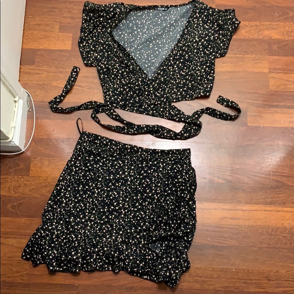 Matching floral set
